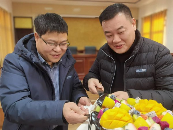 1703401489120343.jpg c4e621e1c2fe0a405ec89bd1f35642c_Jc.jpg