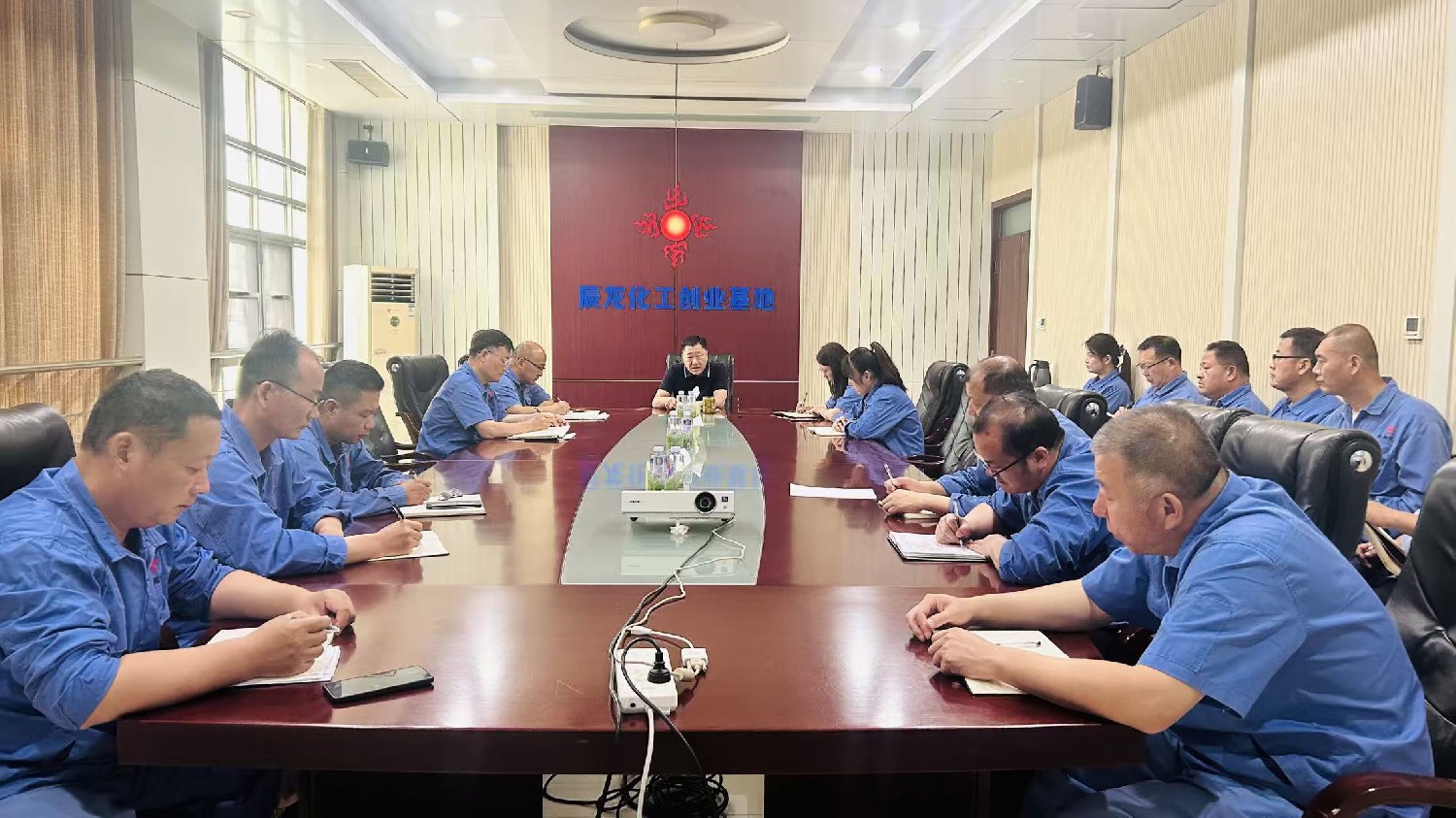 化工基地開(kāi)展“雙節(jié)”集體廉政談話(huà)